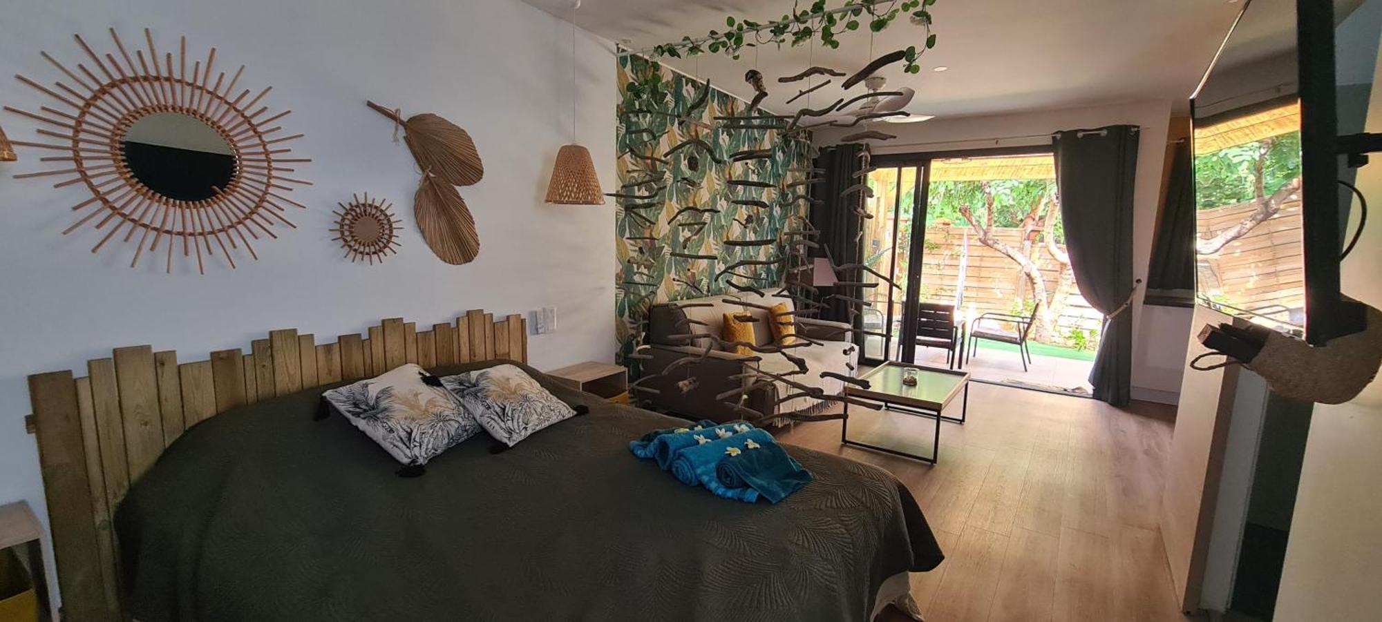 Coquet Appartement A 50 M Du Lagon L'Etang-Sale Экстерьер фото